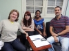 Estudar em grupo é mais divertido.