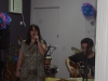 Deborah cantou Tom Jobim lindamente.